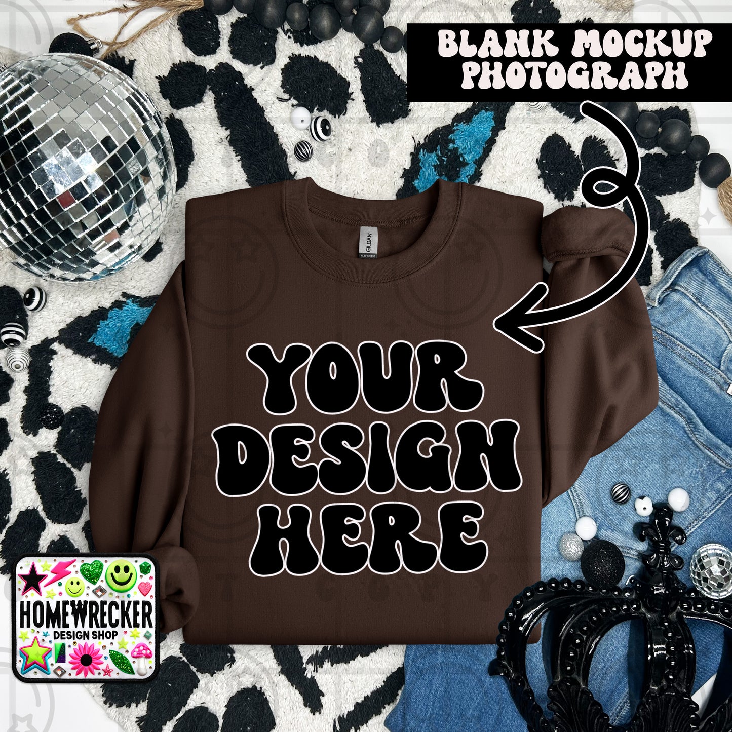 G18000 GILDAN | FOLDED EVERYDAY LEOPARD MOCK UPS | SINGLES