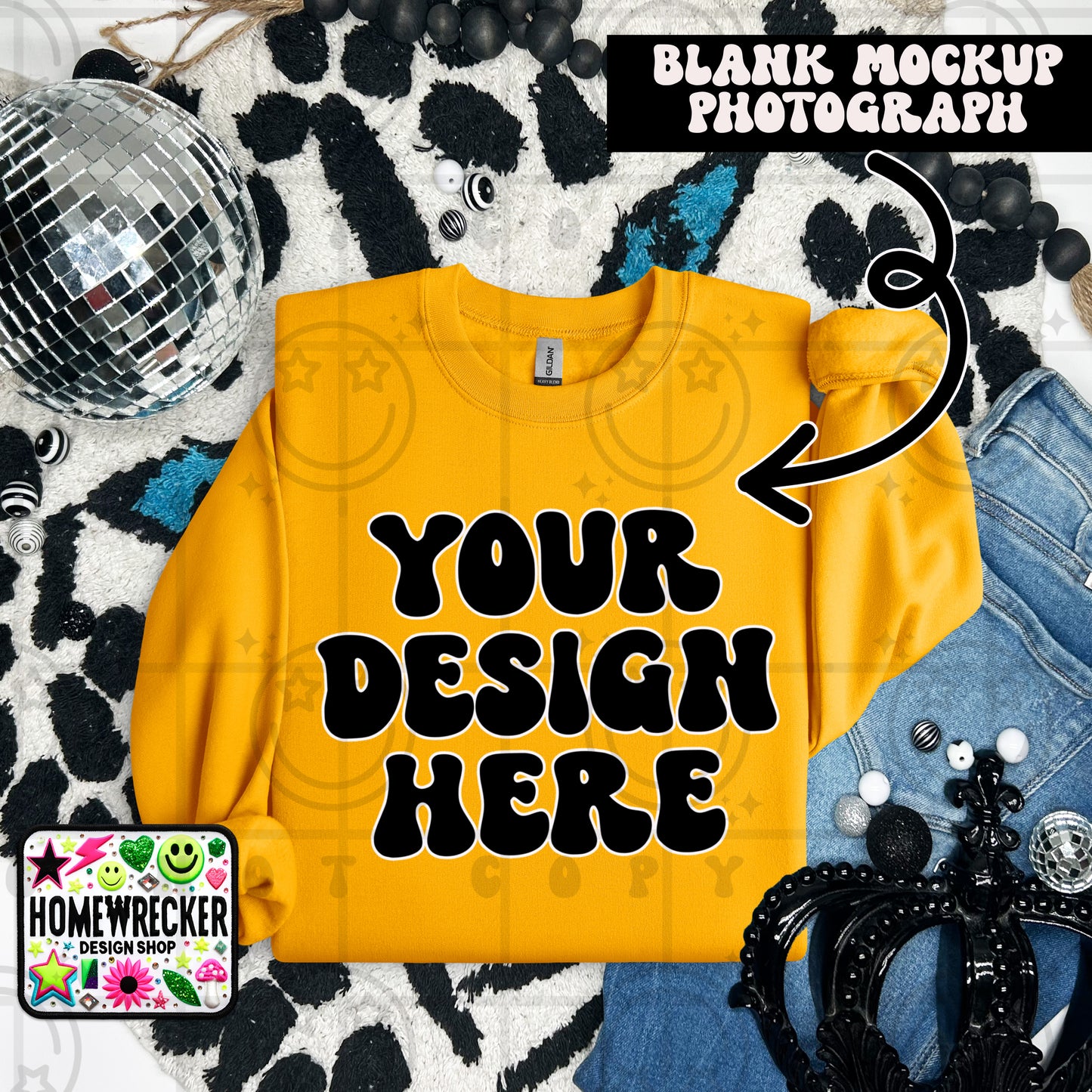 G18000 GILDAN | FOLDED EVERYDAY LEOPARD MOCK UPS | SINGLES