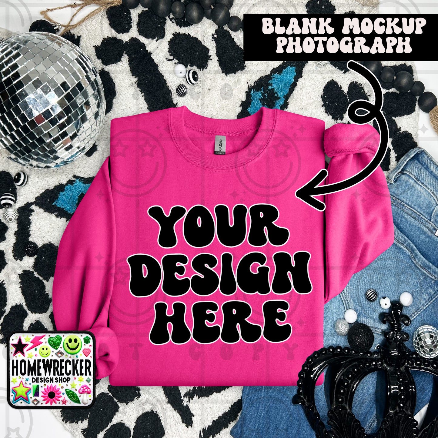 G18000 GILDAN | FOLDED EVERYDAY LEOPARD MOCK UPS | SINGLES