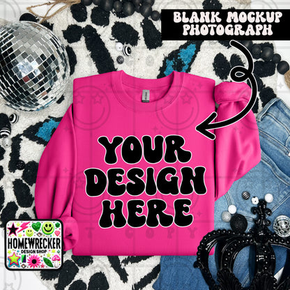 G18000 GILDAN | FOLDED EVERYDAY LEOPARD MOCK UPS | SINGLES