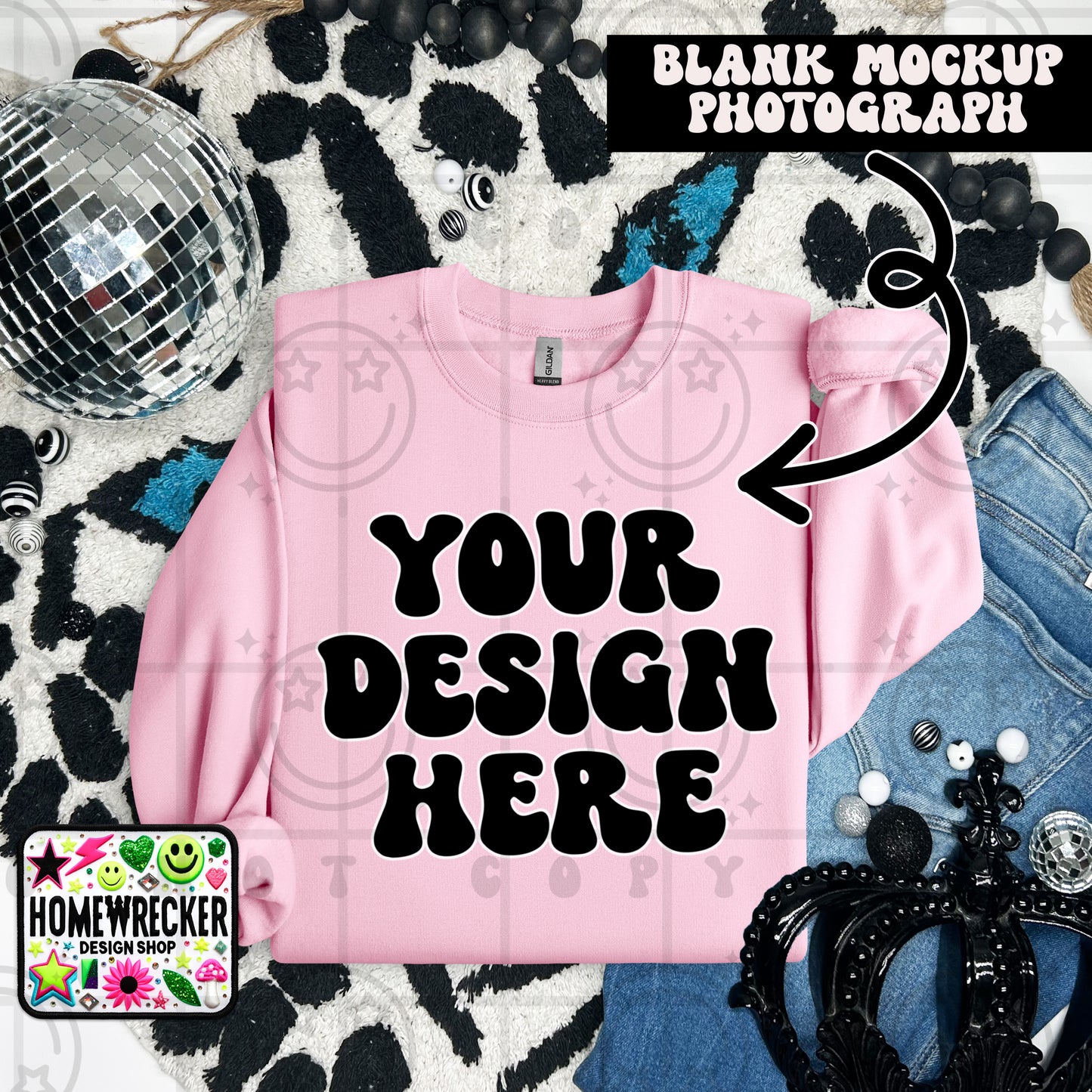 G18000 GILDAN | FOLDED EVERYDAY LEOPARD MOCK UPS | SINGLES