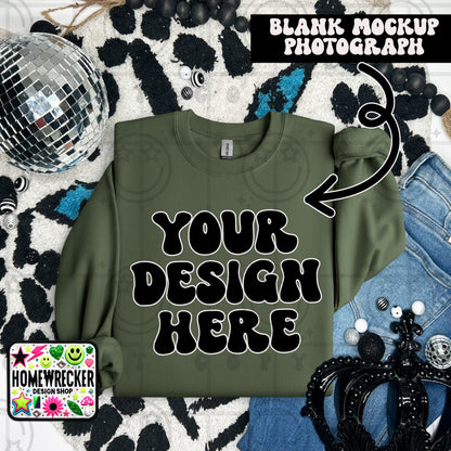 G18000 GILDAN | FOLDED EVERYDAY LEOPARD MOCK UPS | SINGLES