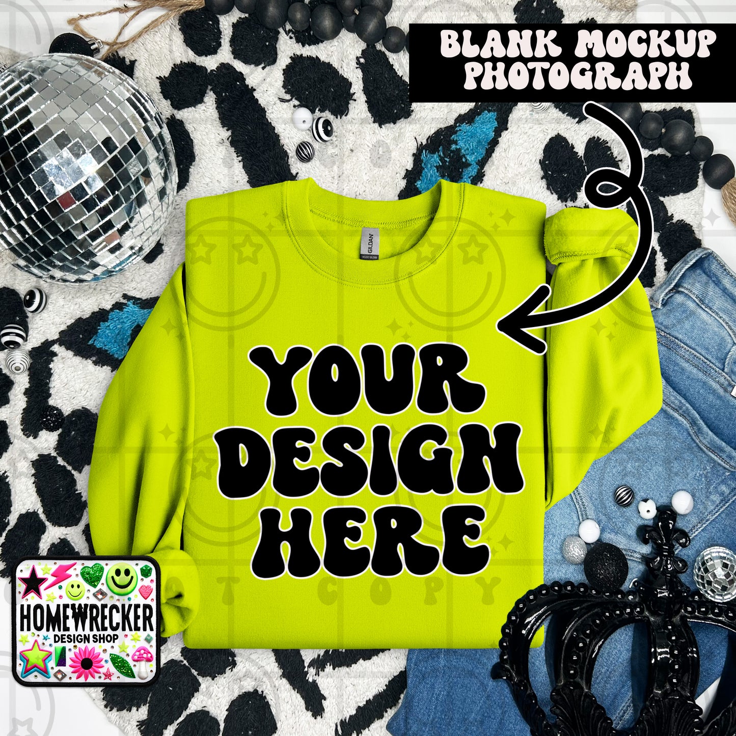 G18000 GILDAN | FOLDED EVERYDAY LEOPARD MOCK UPS | SINGLES