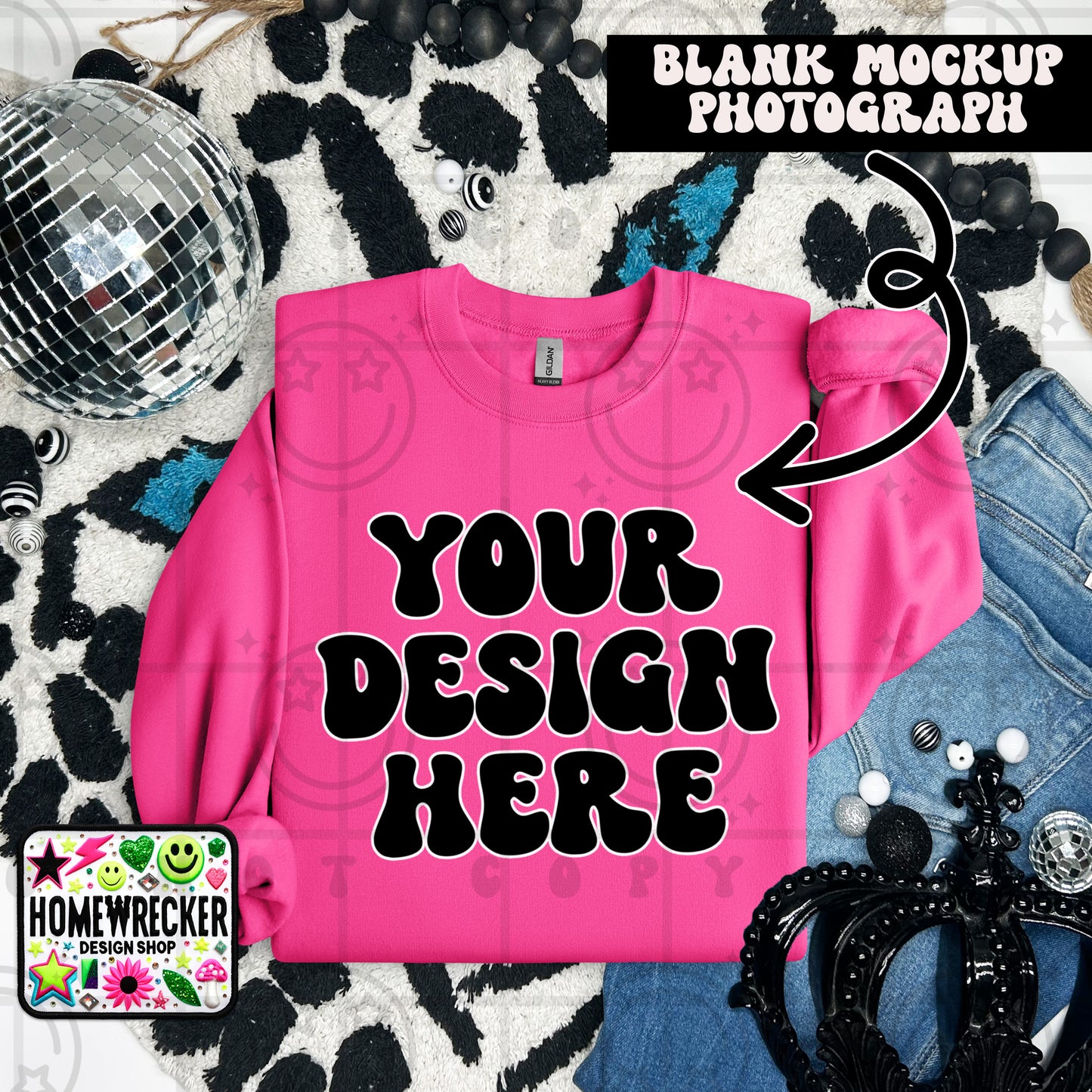 G18000 GILDAN | FOLDED EVERYDAY LEOPARD MOCK UPS | SINGLES