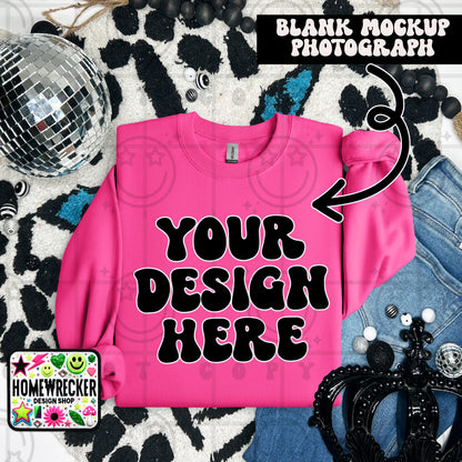 G18000 GILDAN | FOLDED EVERYDAY LEOPARD MOCK UPS | SINGLES