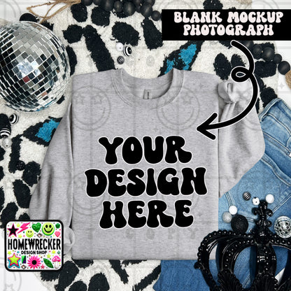 G18000 GILDAN | FOLDED EVERYDAY LEOPARD MOCK UPS | SINGLES