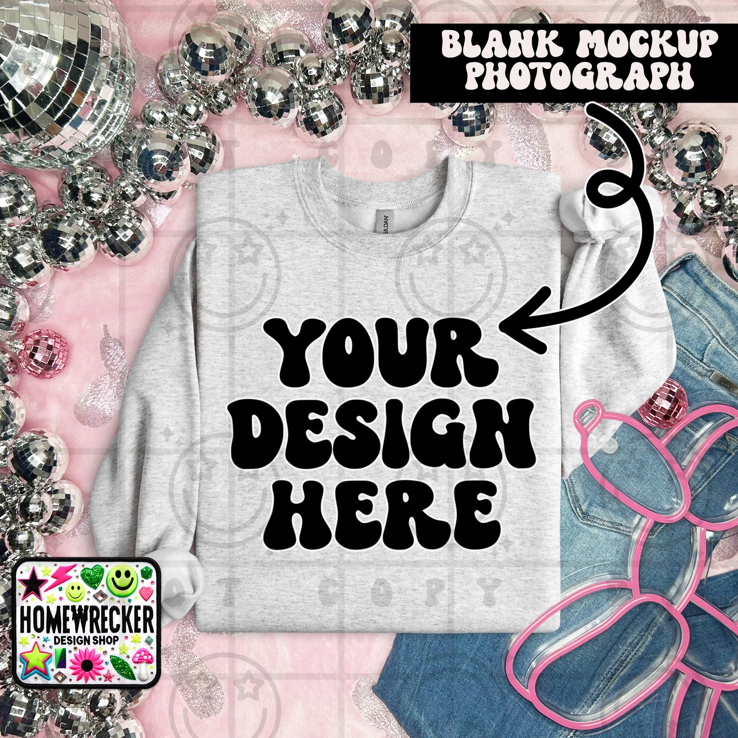 G18000 GILDAN | FOLDED EVERYDAY BALLOON DOGGIE MOCK UPS | SINGLES