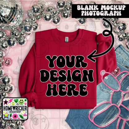 G18000 GILDAN | FOLDED EVERYDAY BALLOON DOGGIE MOCK UPS | SINGLES