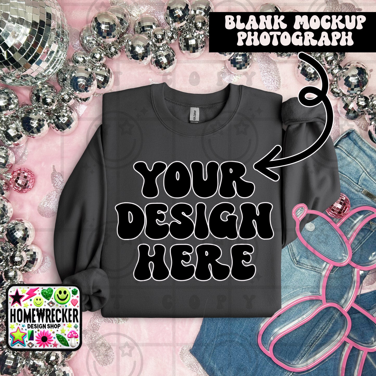 G18000 GILDAN | FOLDED EVERYDAY BALLOON DOGGIE MOCK UPS | SINGLES