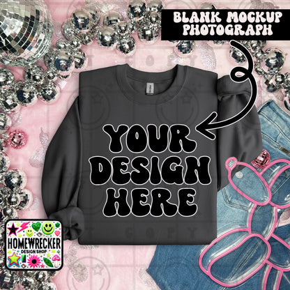 G18000 GILDAN | FOLDED EVERYDAY BALLOON DOGGIE MOCK UPS | SINGLES