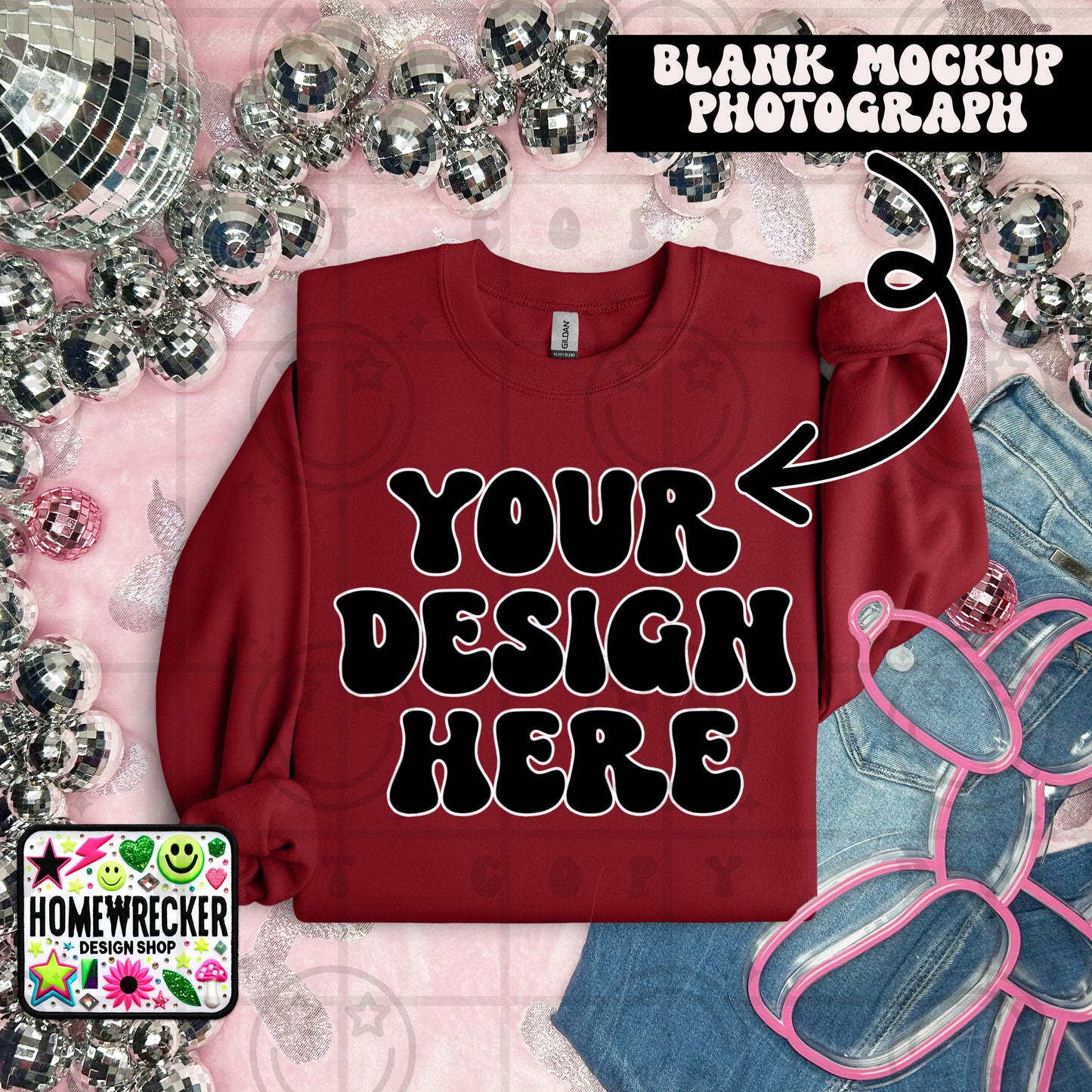 G18000 GILDAN | FOLDED EVERYDAY BALLOON DOGGIE MOCK UPS | SINGLES