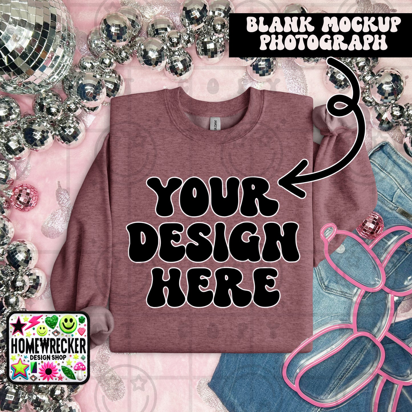 G18000 GILDAN | FOLDED EVERYDAY BALLOON DOGGIE MOCK UPS | SINGLES