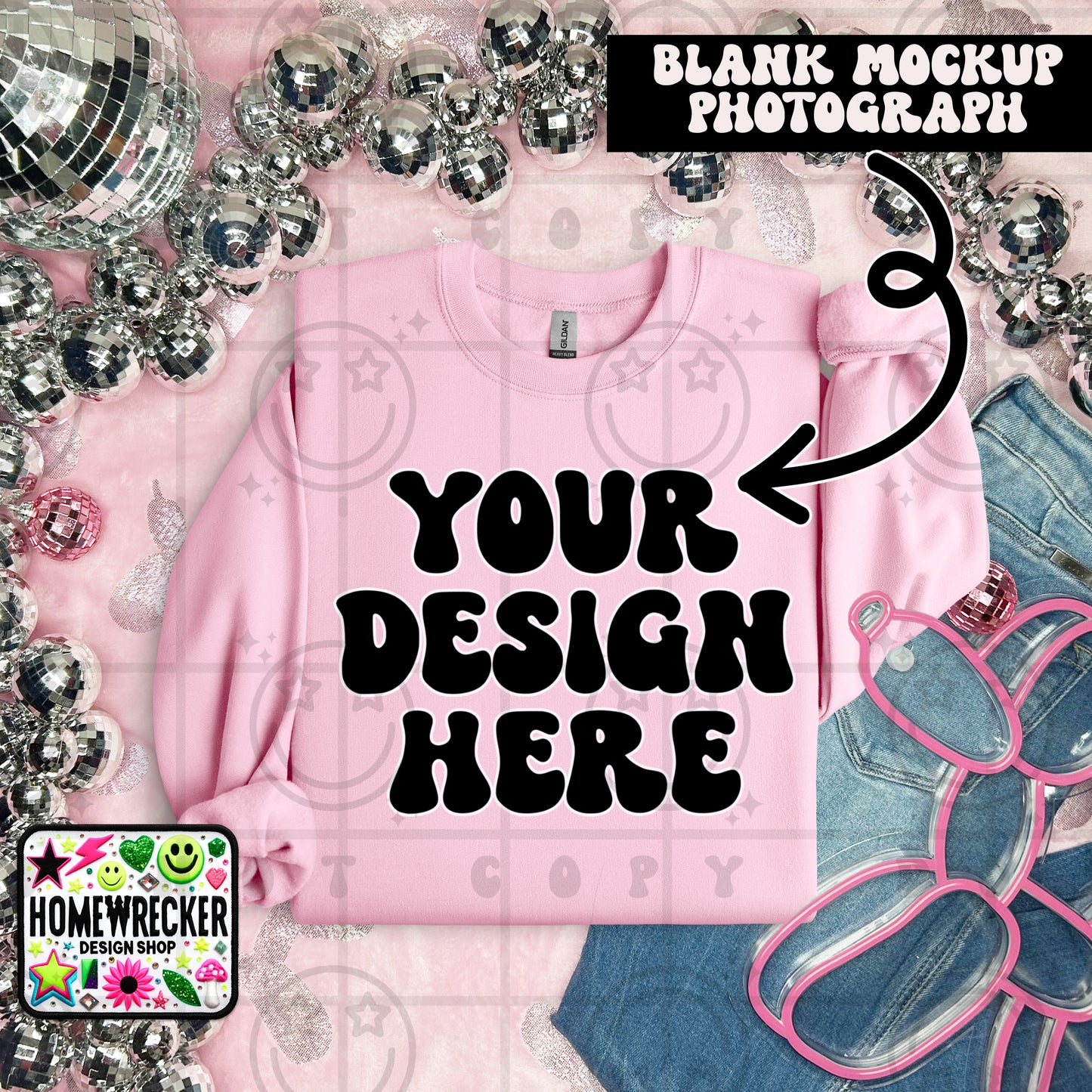 G18000 GILDAN | FOLDED EVERYDAY BALLOON DOGGIE MOCK UPS | SINGLES