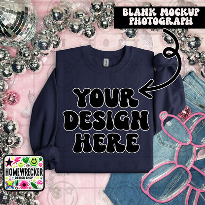 G18000 GILDAN | FOLDED EVERYDAY BALLOON DOGGIE MOCK UPS | SINGLES