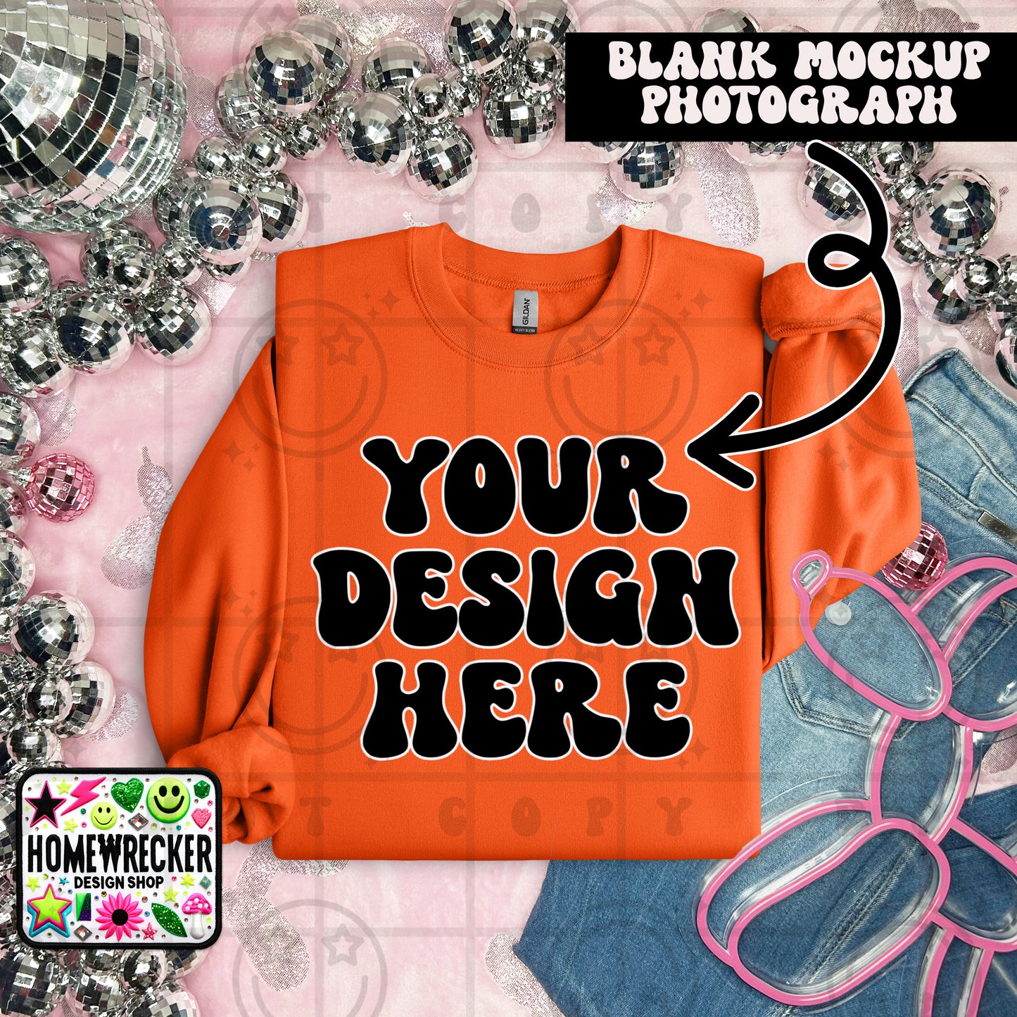 G18000 GILDAN | FOLDED EVERYDAY BALLOON DOGGIE MOCK UPS | SINGLES