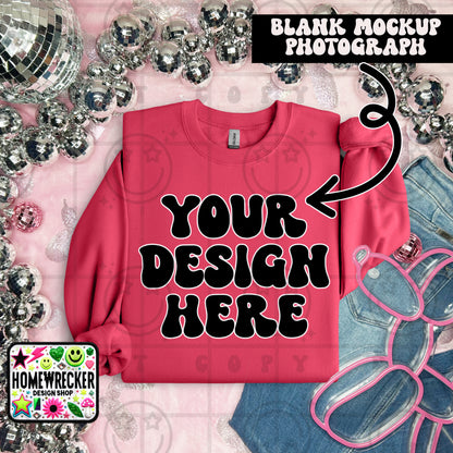 G18000 GILDAN | FOLDED EVERYDAY BALLOON DOGGIE MOCK UPS | SINGLES