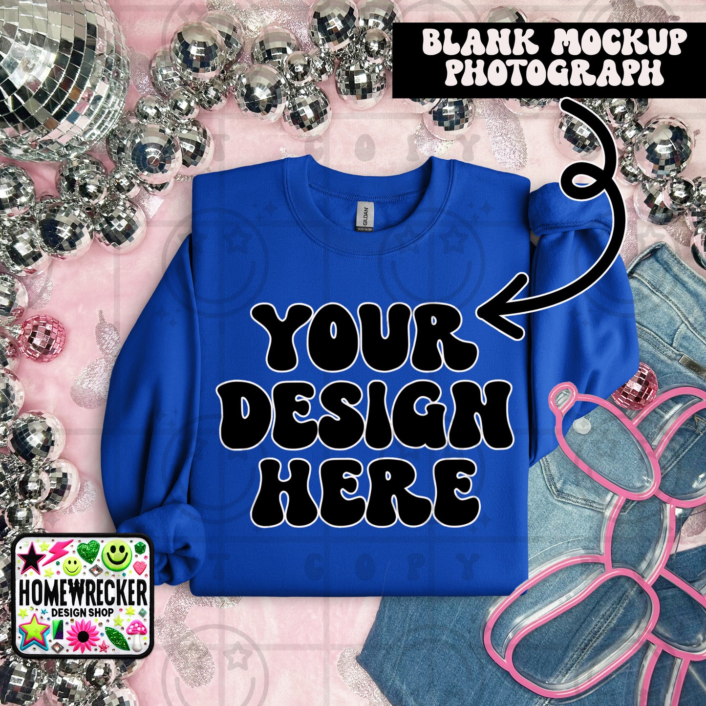 G18000 GILDAN | FOLDED EVERYDAY BALLOON DOGGIE MOCK UPS | SINGLES