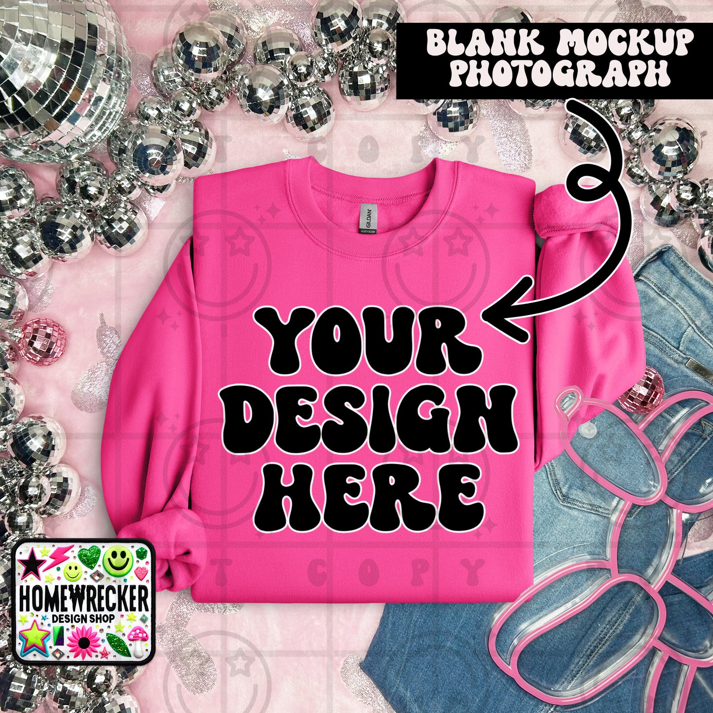 G18000 GILDAN | FOLDED EVERYDAY BALLOON DOGGIE MOCK UPS | SINGLES