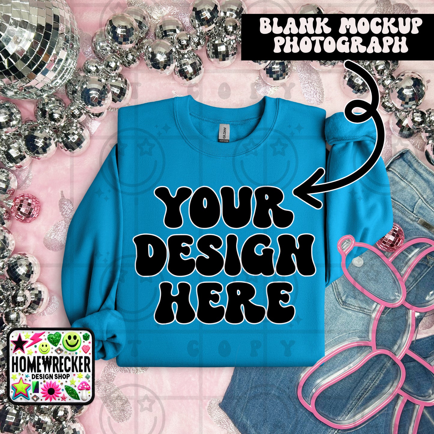 G18000 GILDAN | FOLDED EVERYDAY BALLOON DOGGIE MOCK UPS | SINGLES