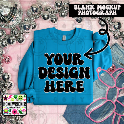 G18000 GILDAN | FOLDED EVERYDAY BALLOON DOGGIE MOCK UPS | SINGLES