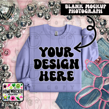 G18000 GILDAN | FOLDED EVERYDAY BALLOON DOGGIE MOCK UPS | SINGLES